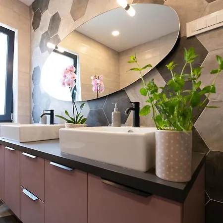 Marcante Family With A Pool Apartment Poreč