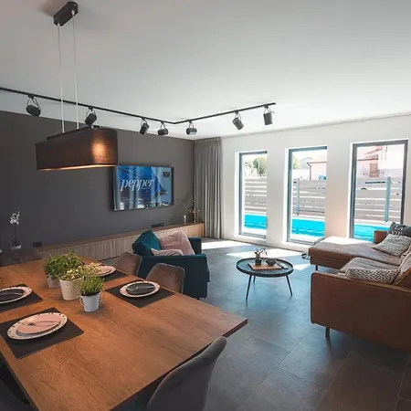 Marcante Family With A Pool Poreč