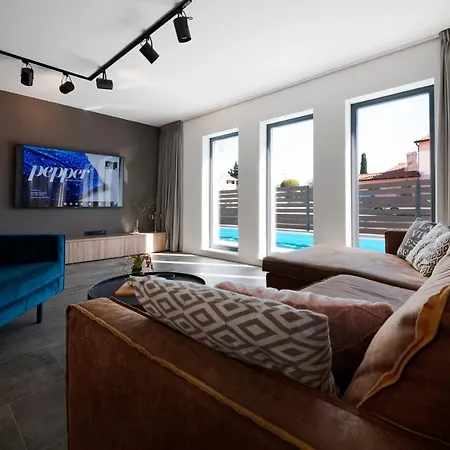 Apartment Marcante Family With A Pool Poreč